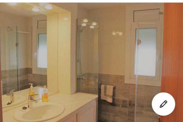 Apartament Amb Terrassa I Parking Llançà Extérieur photo